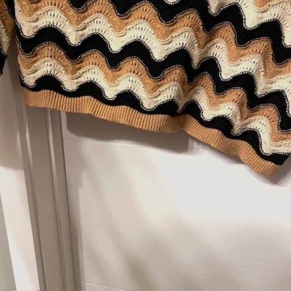 Lumiere Wavy Printed Chevron Knit Sweater Tan Cream Black Size Large - Picture 8 of 13